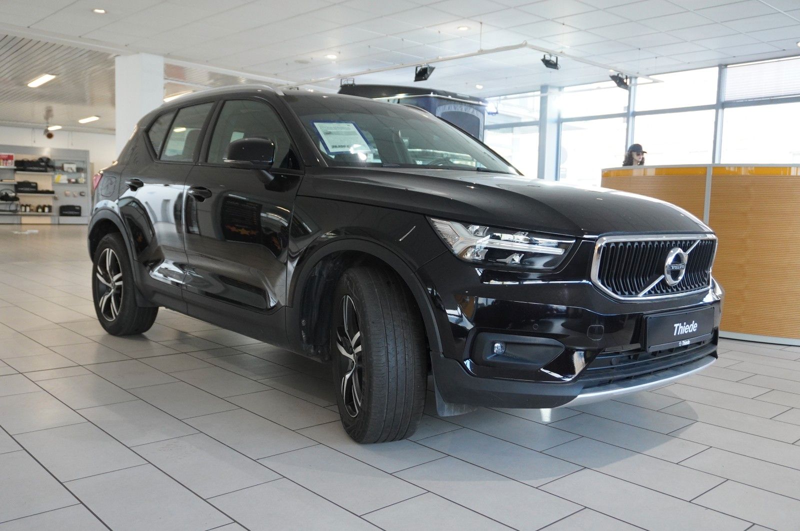 Fahrzeugabbildung Volvo XC40 T3 Momentum Pro LED/NAVI/LEDER/AHK/CAM