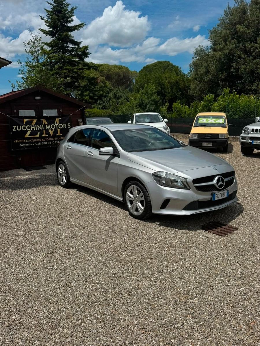 MERCEDES-BENZ A 180