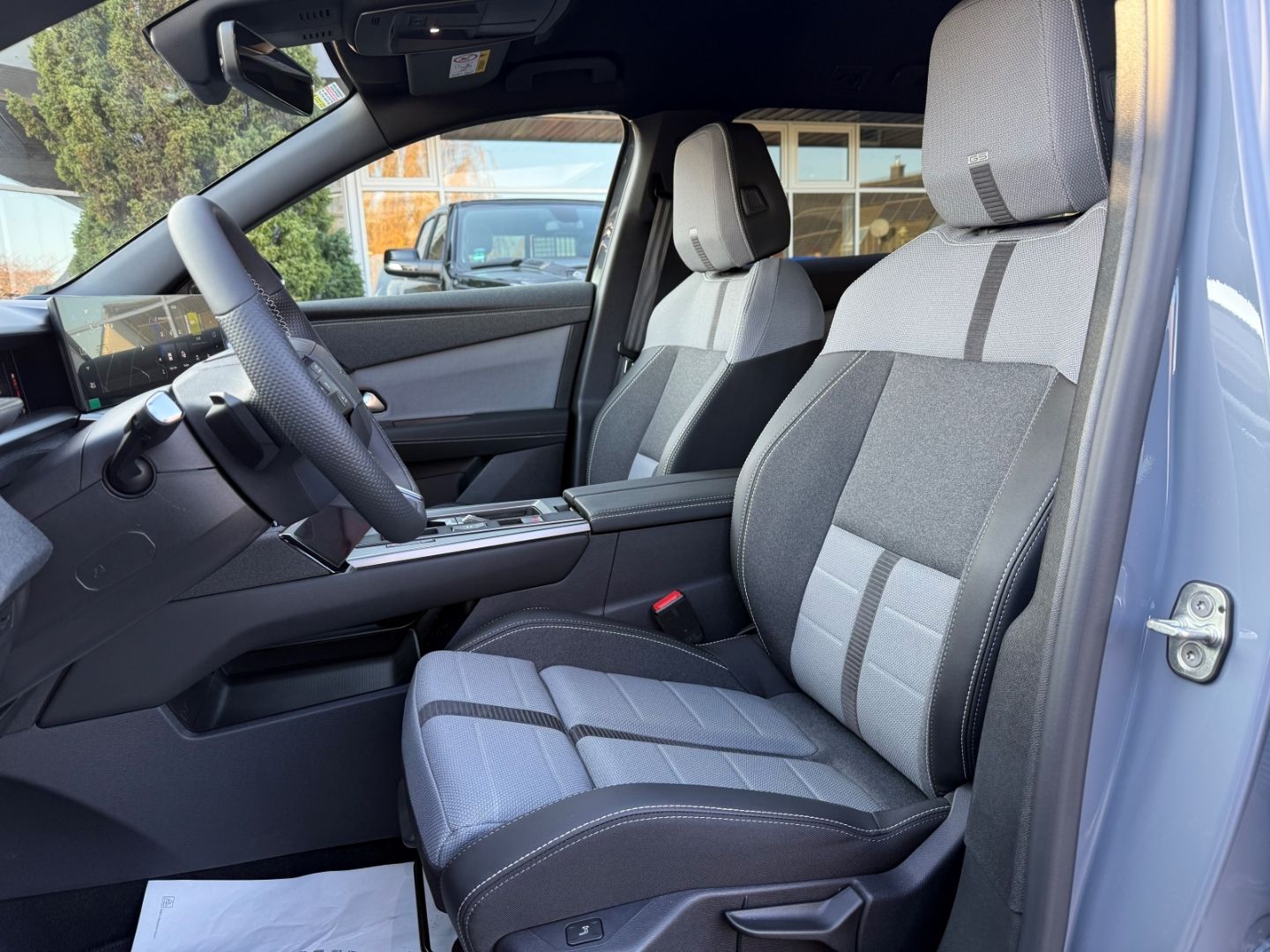Fahrzeugabbildung Opel Grandland 1.2 GS +SHZ+LHZ+Kamera+Allwetter