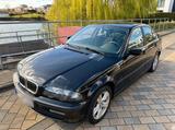 BMW E46 320i 3er - BMW aus 2000: 3er
