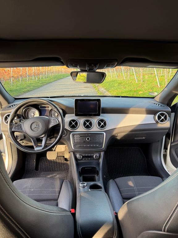 Mercedes-Benz CLA 220 Shooting Brake