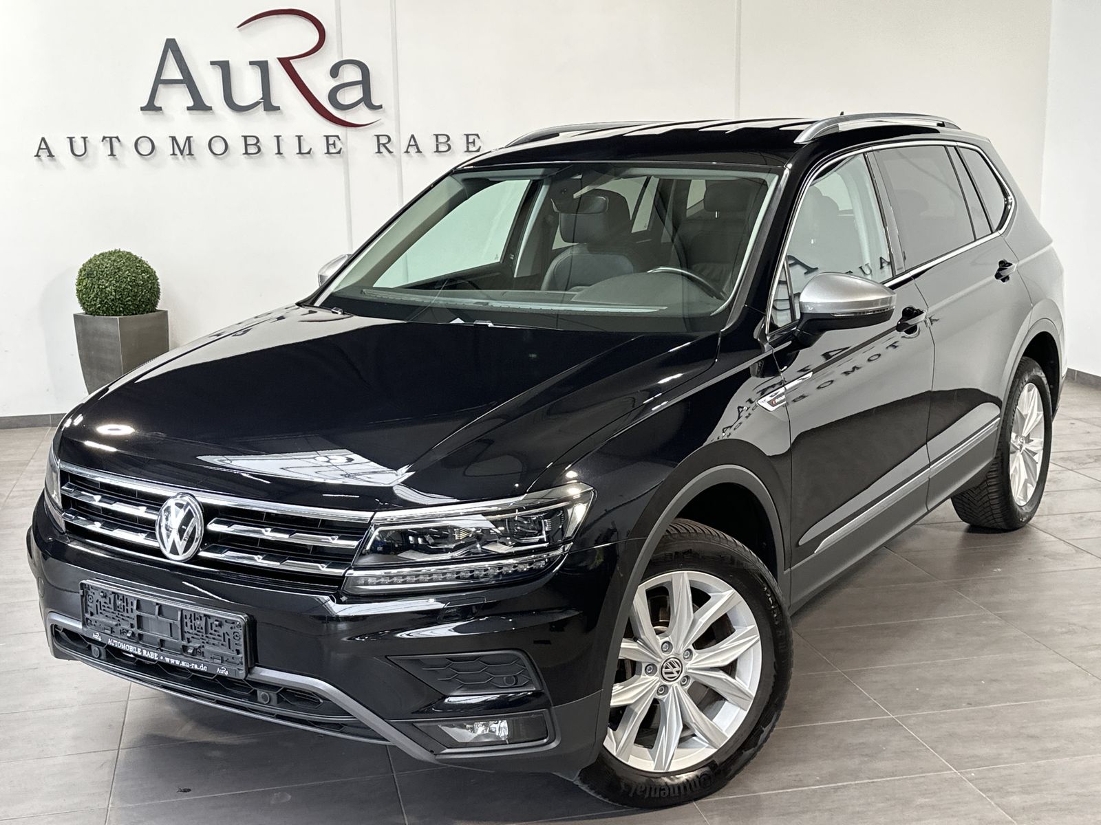 Fahrzeugabbildung Volkswagen Tiguan Allspace 2.0 TDI DSG HL 4M DSG NAV+LED+AC