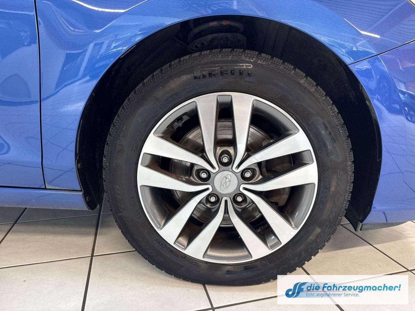 Fahrzeugabbildung Hyundai i30 YES! Navi Apple CarPlay Android Auto Mehrzon
