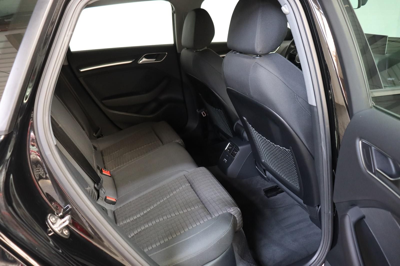 Audi A3 Sportback sport 1.6 TDI XEN*NAVI*SHZ*GRA foto 14