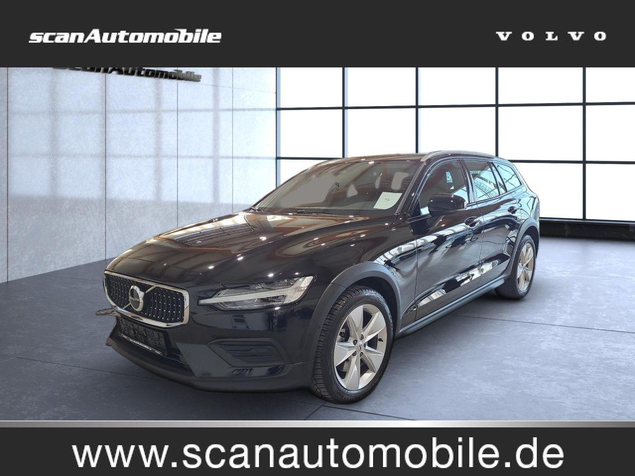Volvo V60 CC Plus AWD Bluetooth Navi LED Vollleder