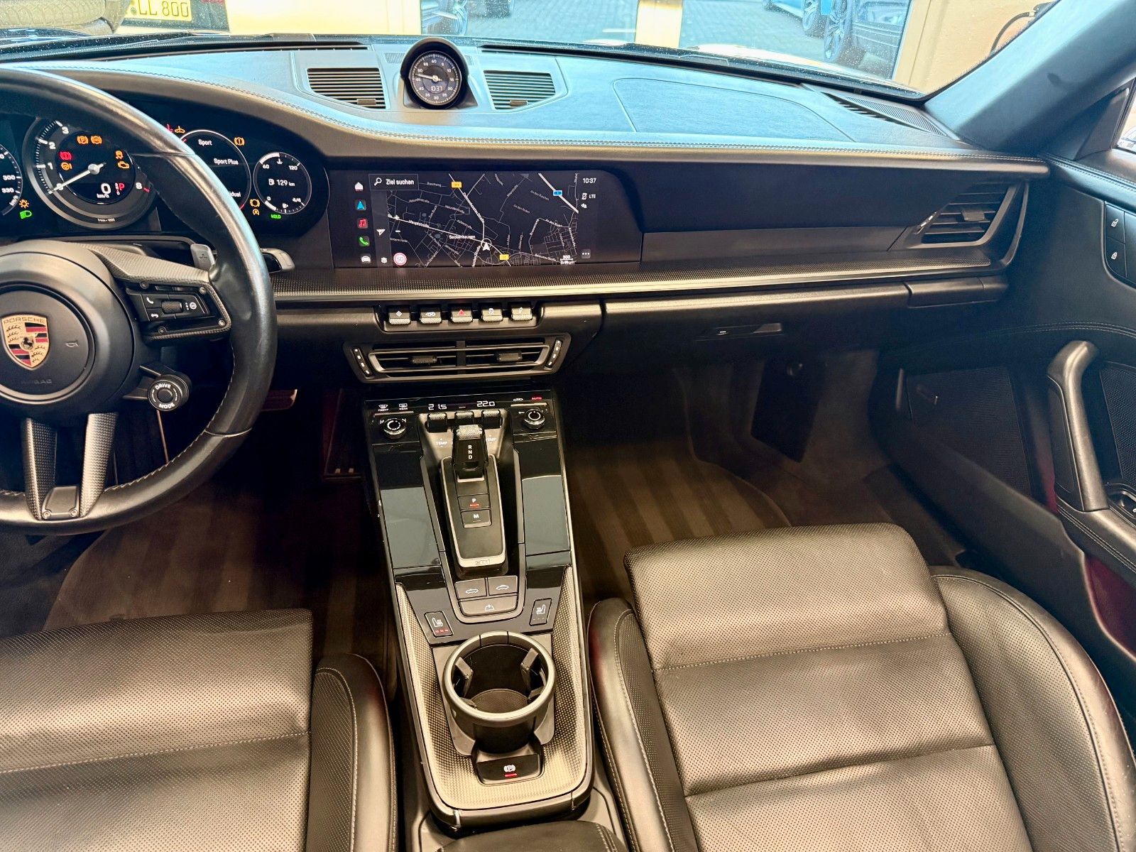 Fahrzeugabbildung Porsche 911 992 Carrera 4S Cabrio SportDesign/18Wege/SAA