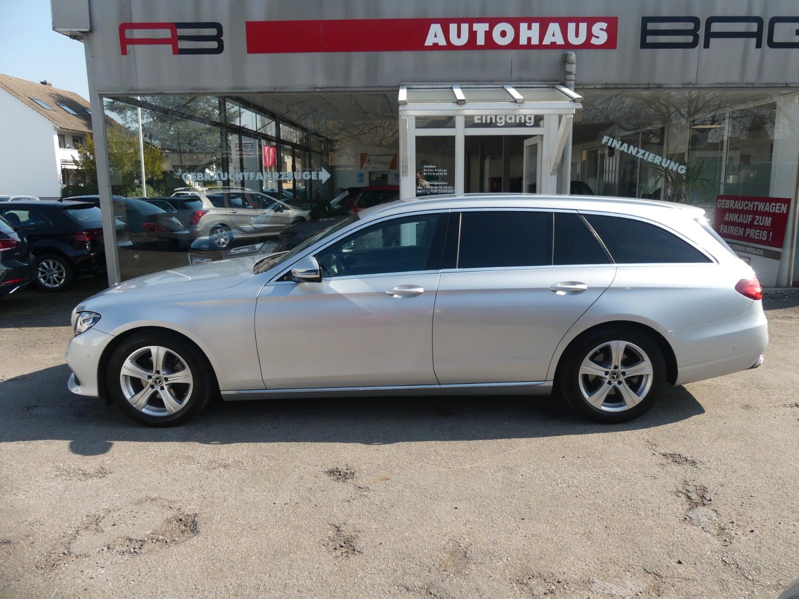 MERCEDES-BENZ E 220 E T-Modell Automatik