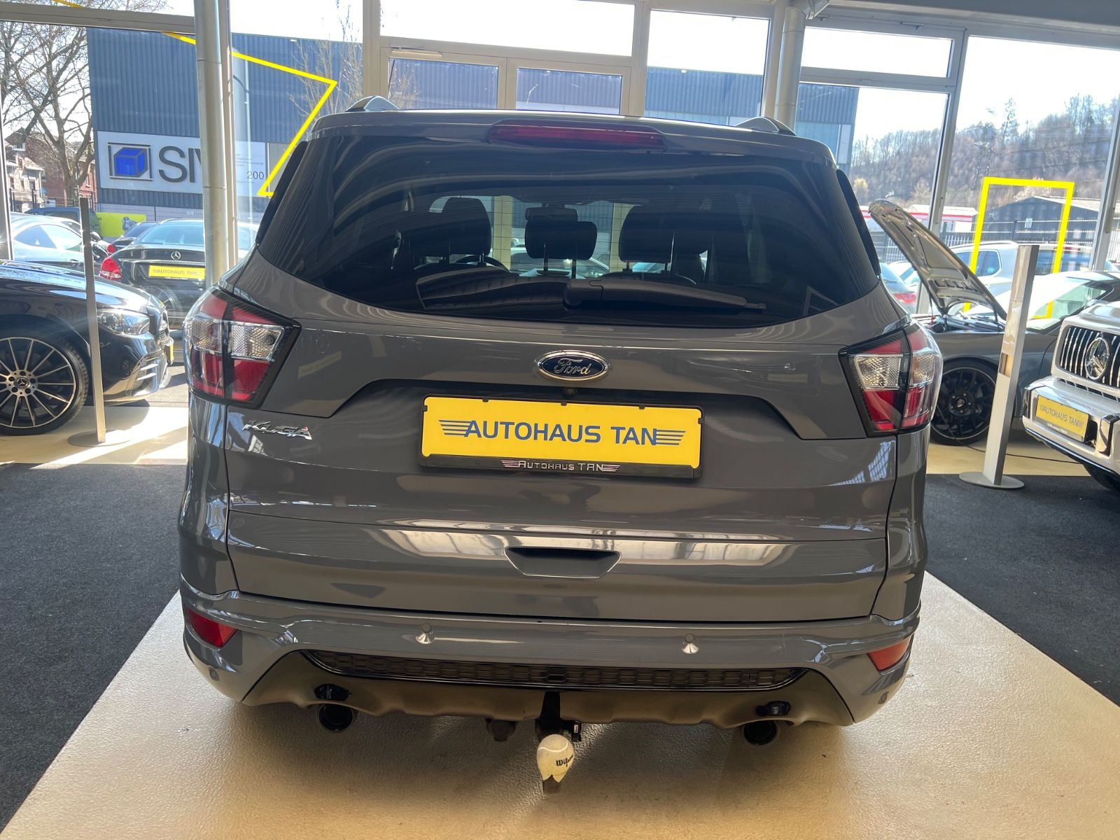 Fahrzeugabbildung Ford Kuga ST-Line Automatik