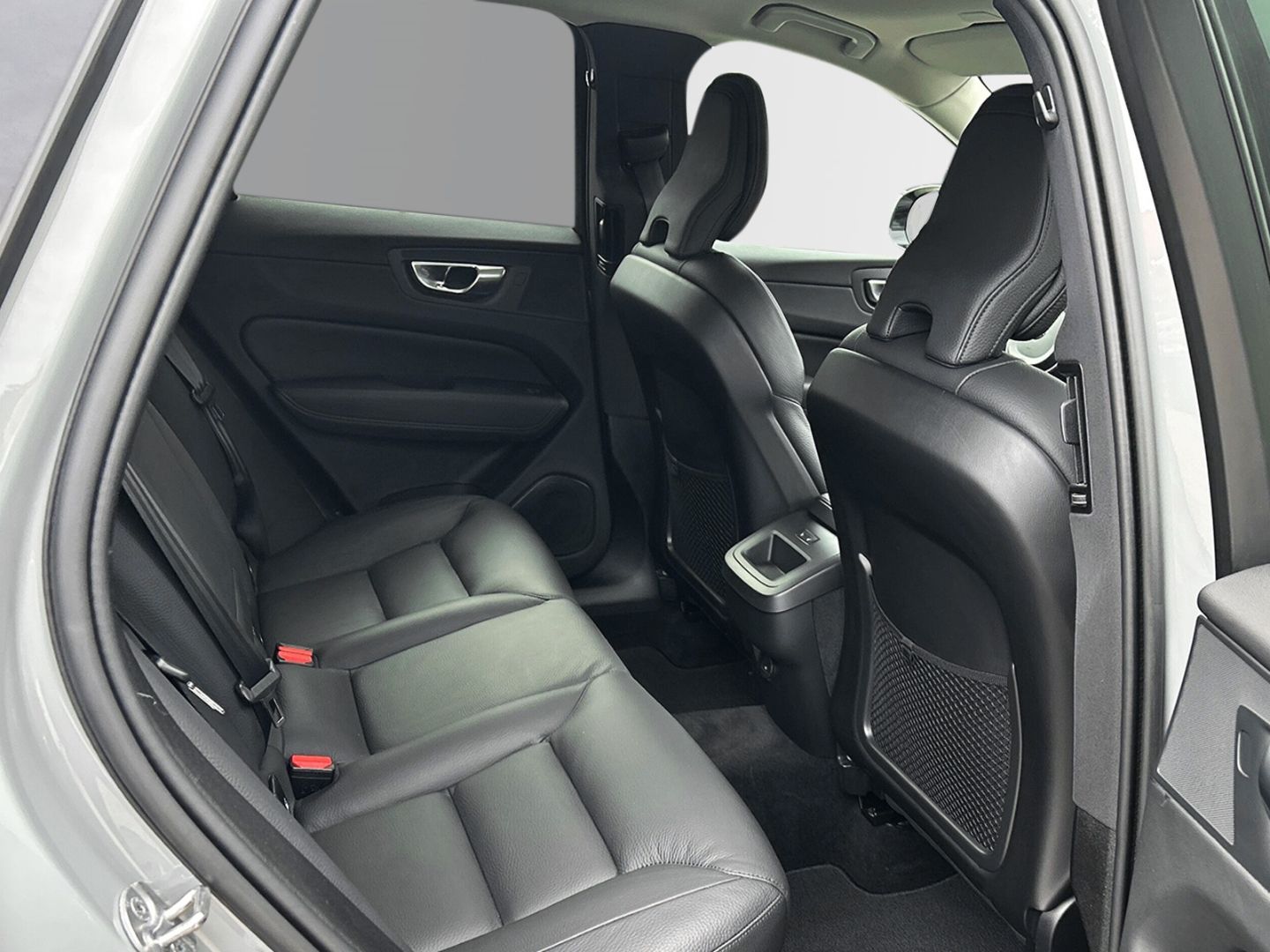 Volvo XC60 B4 Diesel AWD Plus Dark 19'' Allwetter ACC foto 5