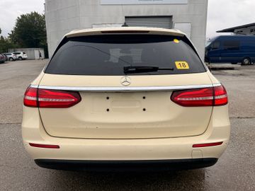 Mercedes E 220 - 7