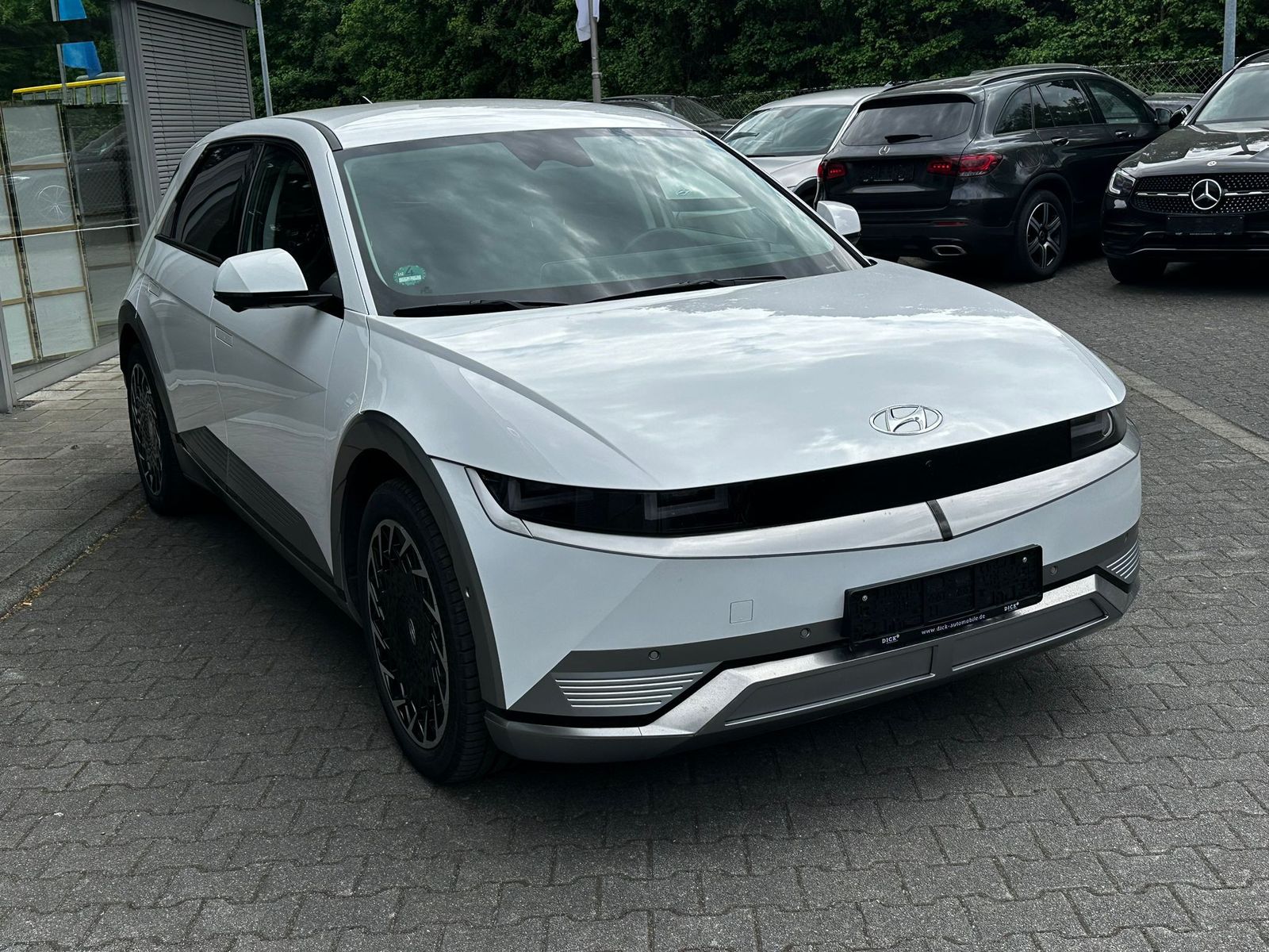 Fahrzeugabbildung Hyundai Ioniq 5 Uniq 4WD WERKSGA+NAVI+HEAD+BOSE+ACC+360°