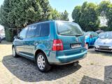 Volkswagen Touran 1.9 TDI * AHK * PDC * TÜV/AU 11-2027 * - VW Touran Gebrauchtwagen in Duisburg