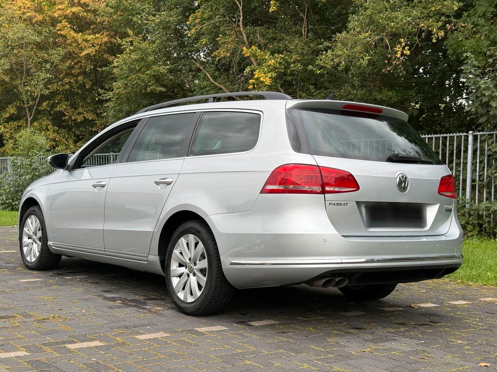 Volkswagen Passat 2011 — engine 140 HP (103kW)