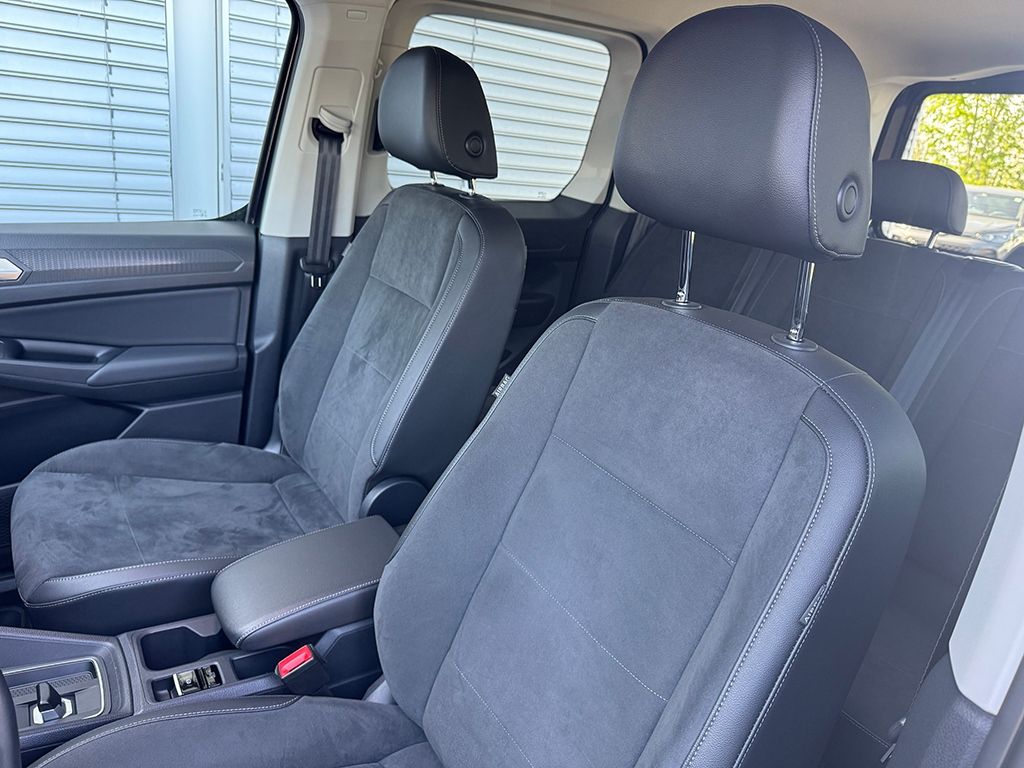 Caddy 2.0 TDI DSG "STYLE" *AHK*LED*NAVI*