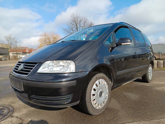 Volkswagen Sharan 1.9TDI 4motion Family 7-Sitzer