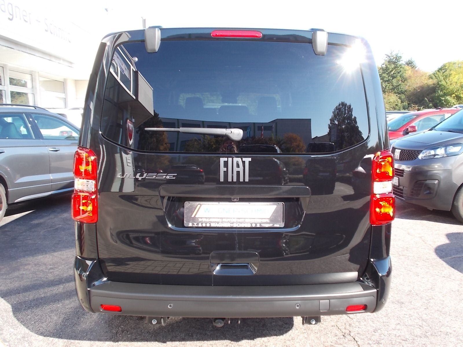 Fahrzeugabbildung Fiat Ulysse 180 BlueHDi L3 Automatic + 8Sitze+LED+AHK