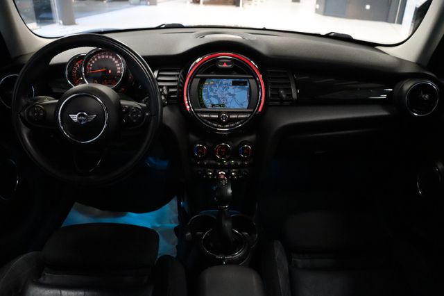 Fahrzeugabbildung MINI Mini Cooper 5-trg.|PANO|LED-RING|PDC|CHILI|BT