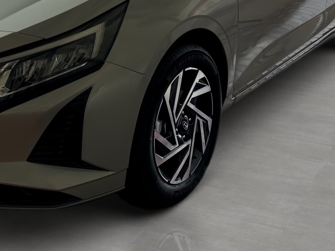 Fahrzeugabbildung Hyundai i20 TREND 2xKlima AUT DynLicht Kam. LM Navi PDC