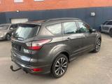Ford Kuga 1,5 EcoBoost 4x2 110kW ST-Line - Ford Kuga: 2x4
