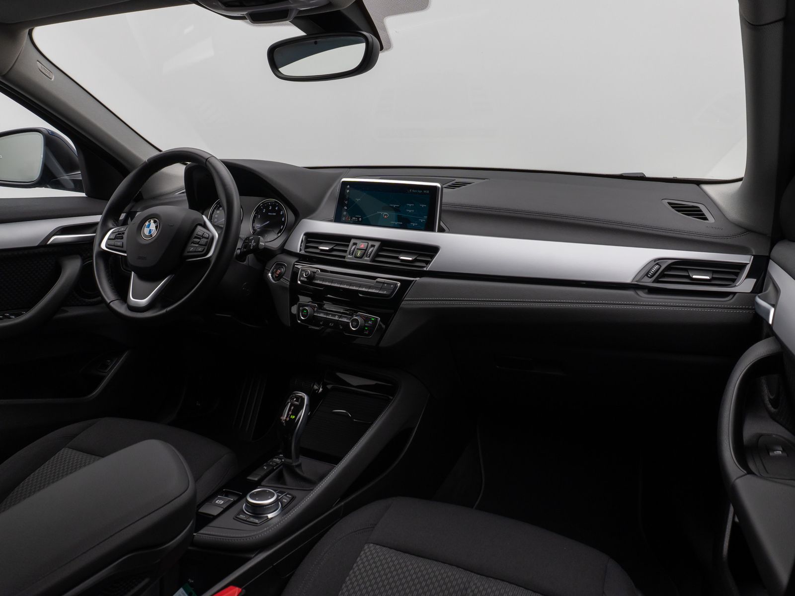 Fahrzeugabbildung BMW X2 sD20i Kamera DAB Komfort HiFi Navi LED Memory