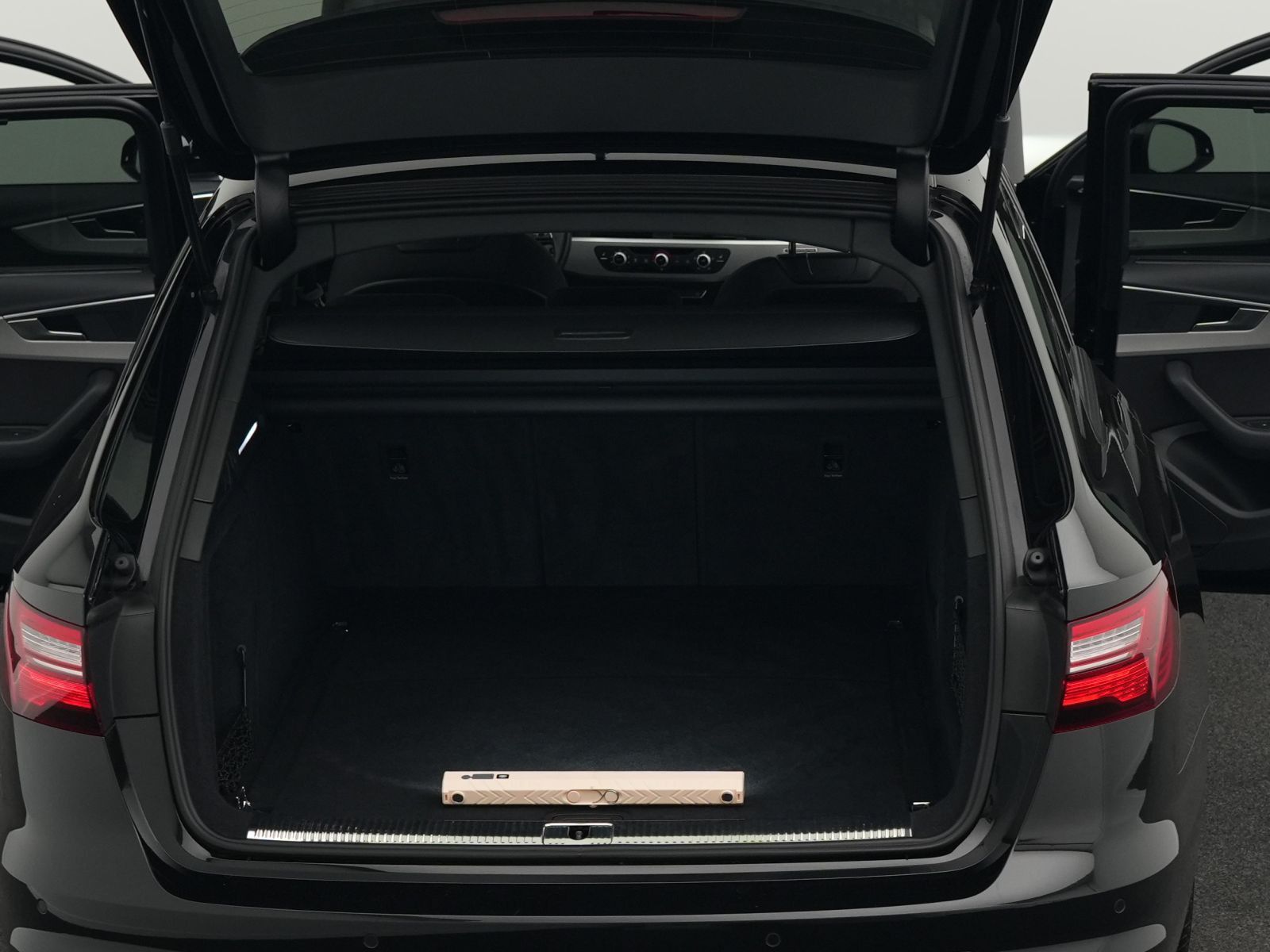 Audi A4 - Bild 16