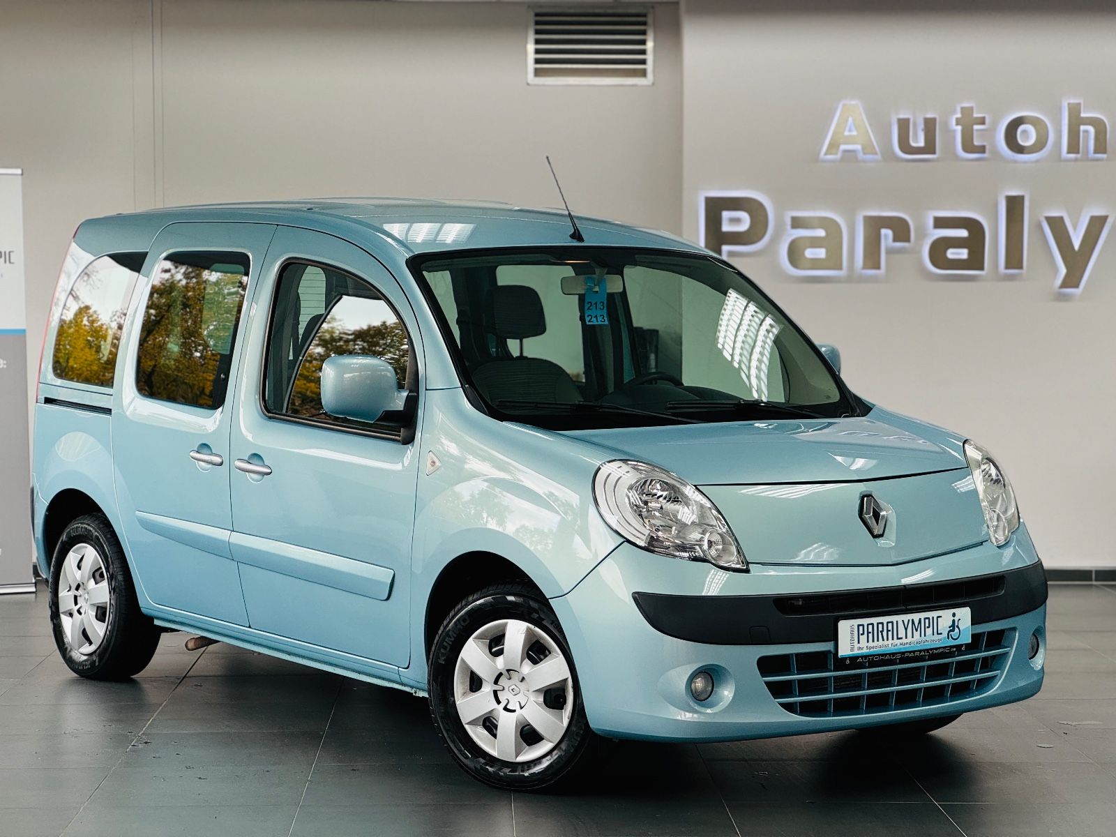 Kangoo Family Rollstuhlgerecht-Rampe + E-Sitz