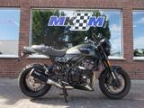 Kawasaki Z900RS Akrapovic & Viel Zubehör - KAWASAKI 9 R