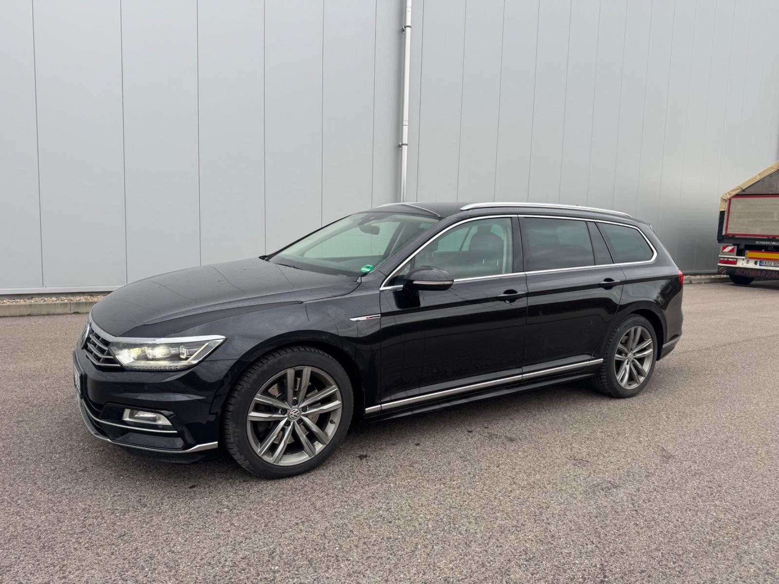 Volkswagen Passat Lim. Highline*R-LINE*DSG*VOLL