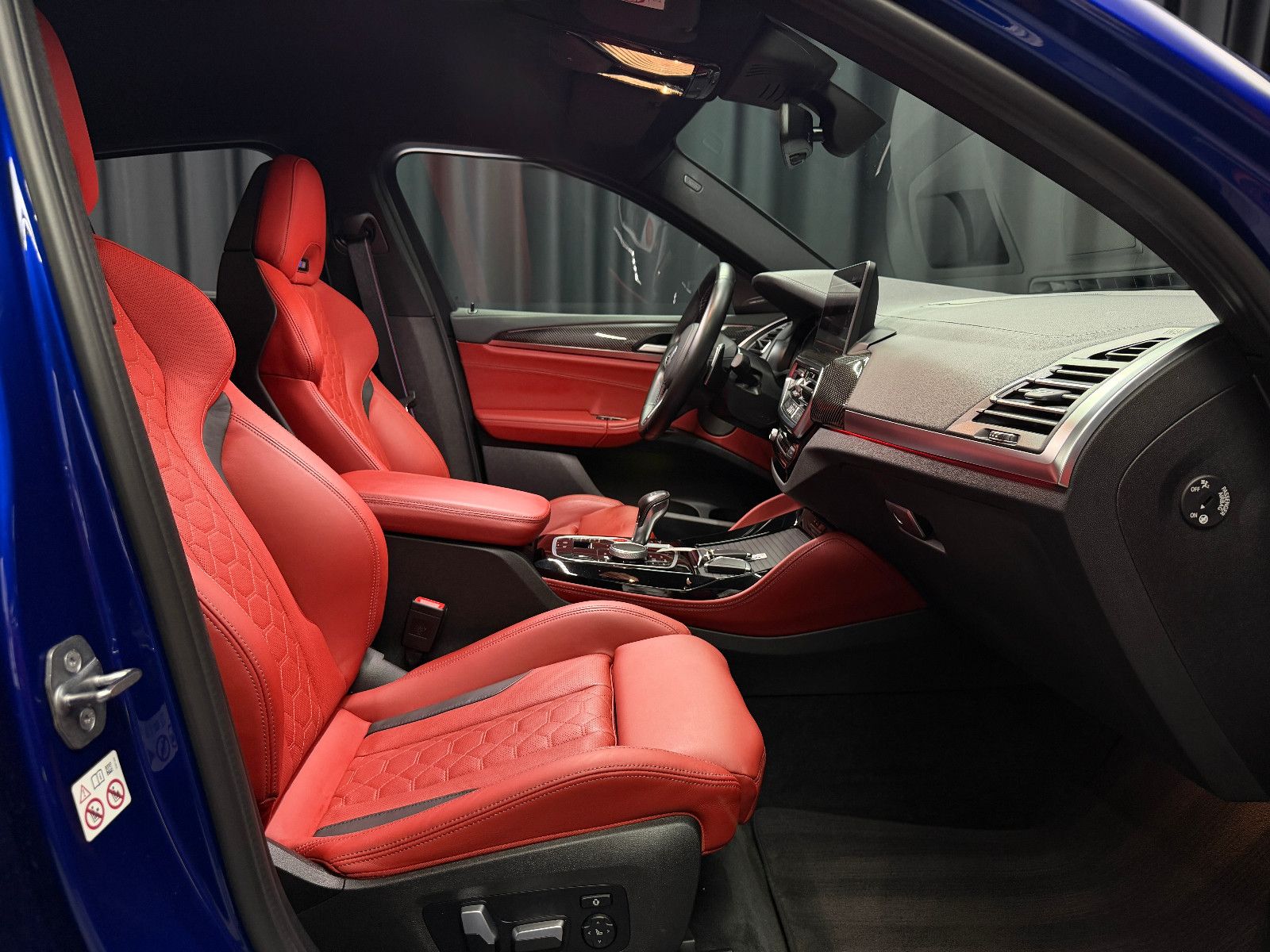 Fahrzeugabbildung BMW X4 M Competition |CARBON|H/K|LASER|HuD