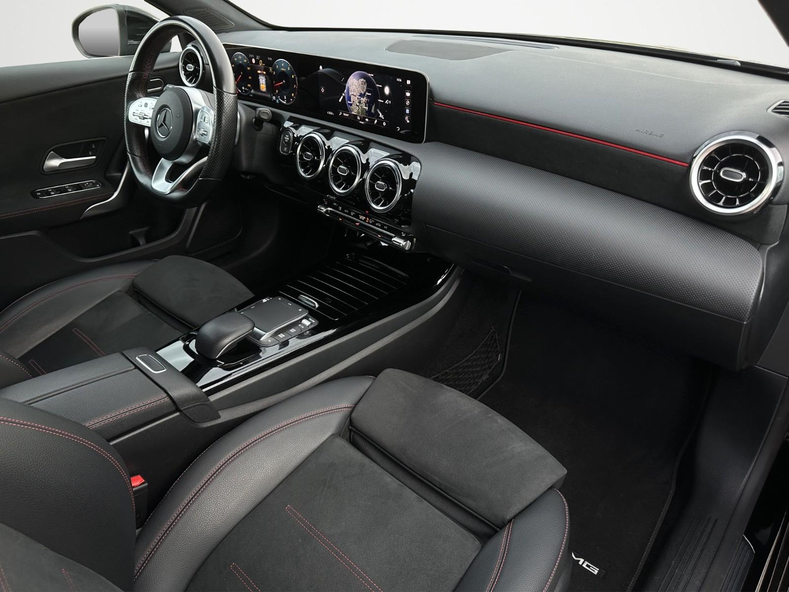 Mercedes-Benz A 250 AMG-Line GARANTIE/APPLE-CAR-PLAY/SPUR/LED
