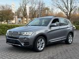 BMW X3 xDrive 20 d Bi-Xenon* Navi* Kamera* E-Heck* - BMW X3 in Aachen