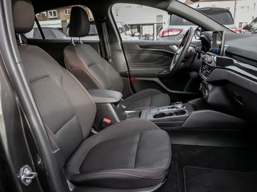 Ford Focus 1.0 ST-Line Fahrerassistenz-Paket Kamera