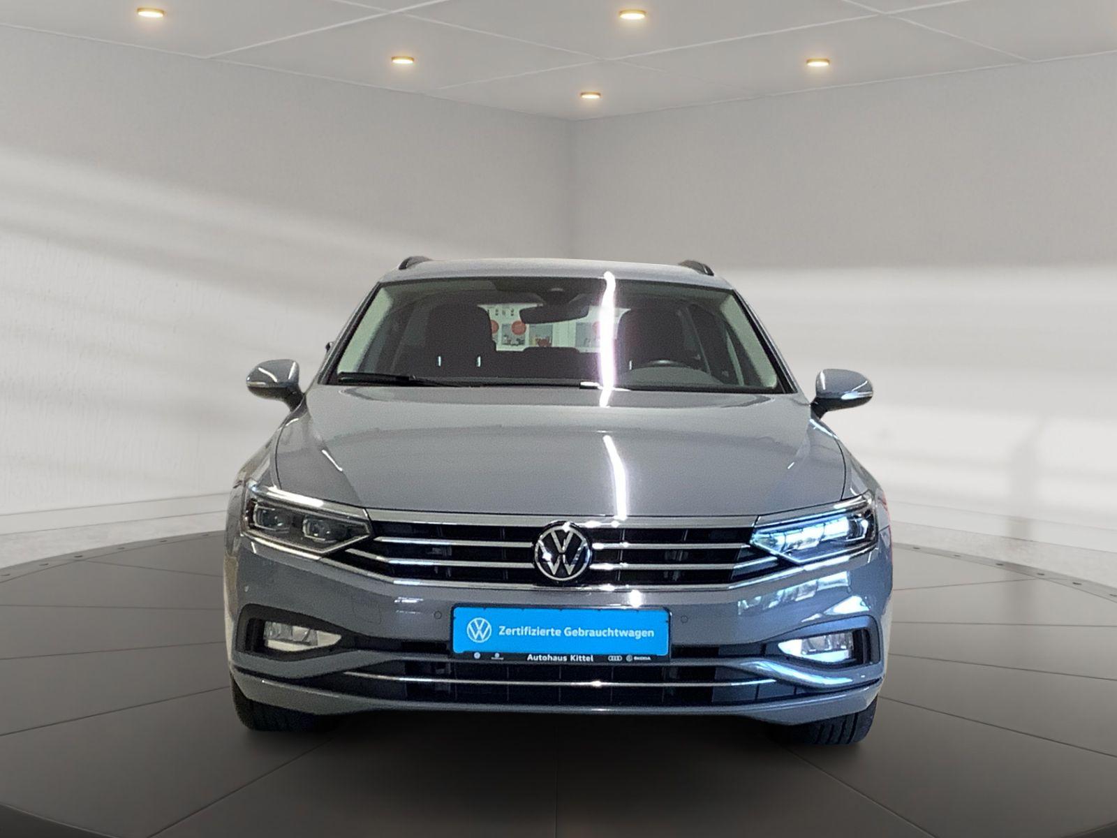 Volkswagen Passat Variant Business 2,0 TDI 110 kW DSG  AZV,