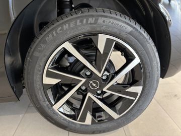 Fotografie 13 des Opel Corsa 1.2 Direct Injection Turbo GS