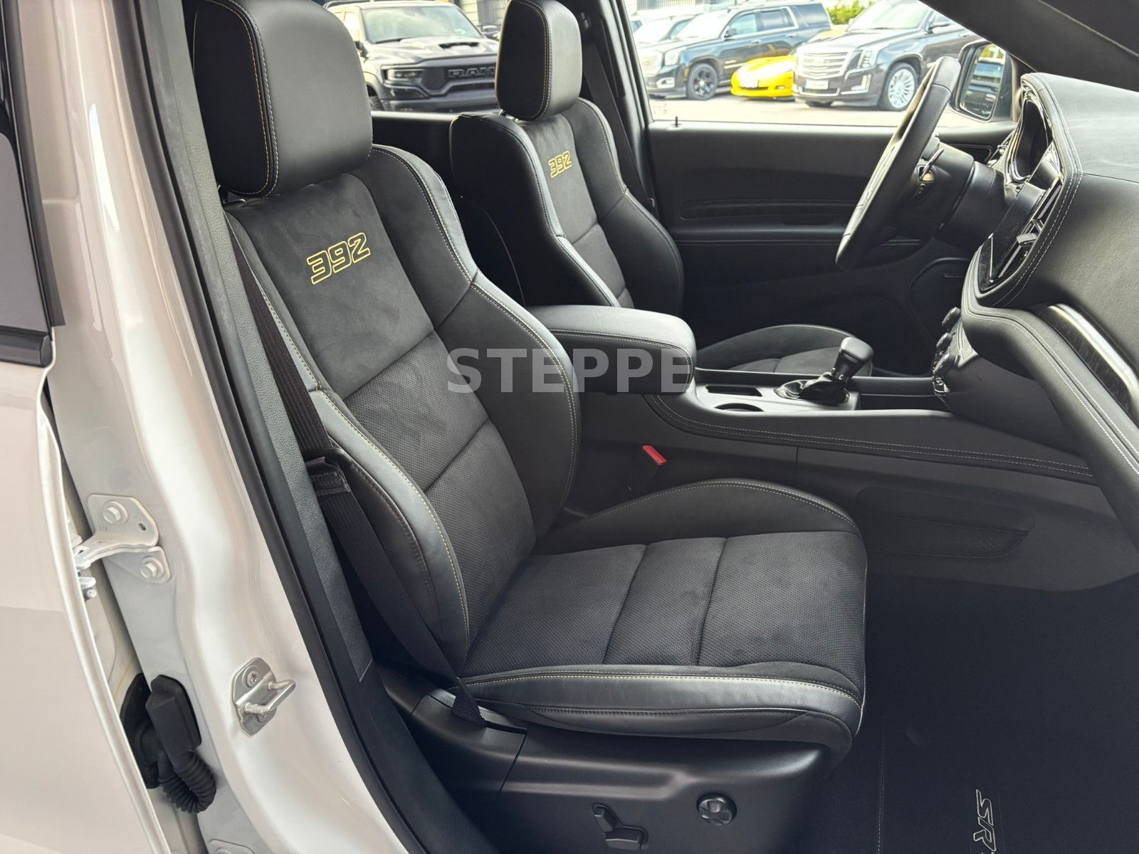 Dodge Durango SRT AWD 6,4 V8  AlcHEMY 6 Sitzer