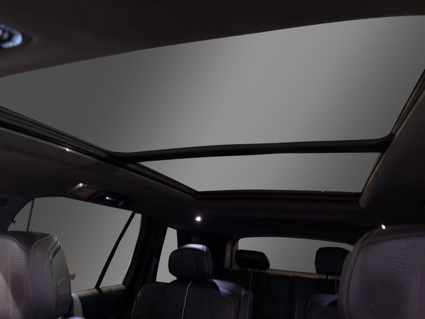 Fahrzeugabbildung Cadillac VISTIQ 452 kW AWD Sport 7-Sitzer