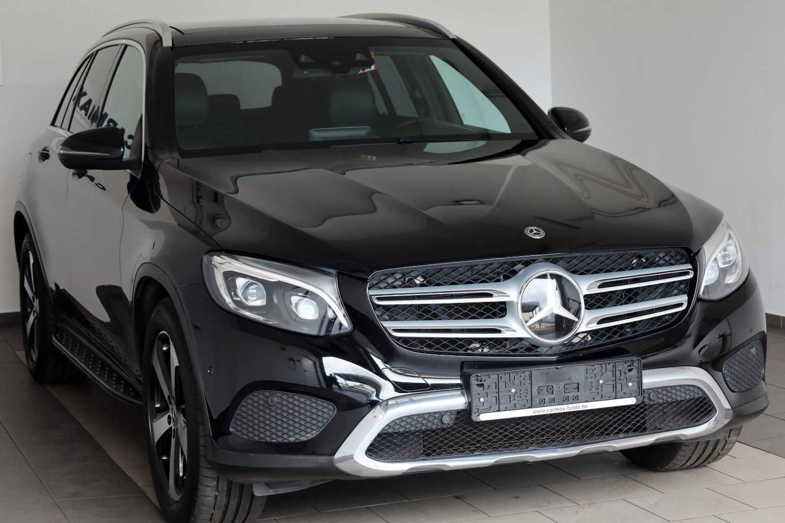 Fahrzeugabbildung Mercedes-Benz GLC 250d 4M AMG Int. Leder,Navi,LED,Panorama,+WR