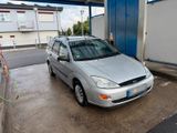 Ford Focus 1 Kombi - Ford Focus aus 2001: Kombi