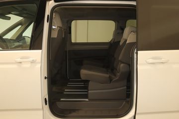 Volkswagen T7 Multivan - 11