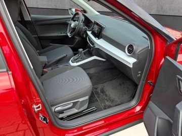 Fahrzeugabbildung SEAT Arona Road Edition 1.0 TSI DSG Klima Navi