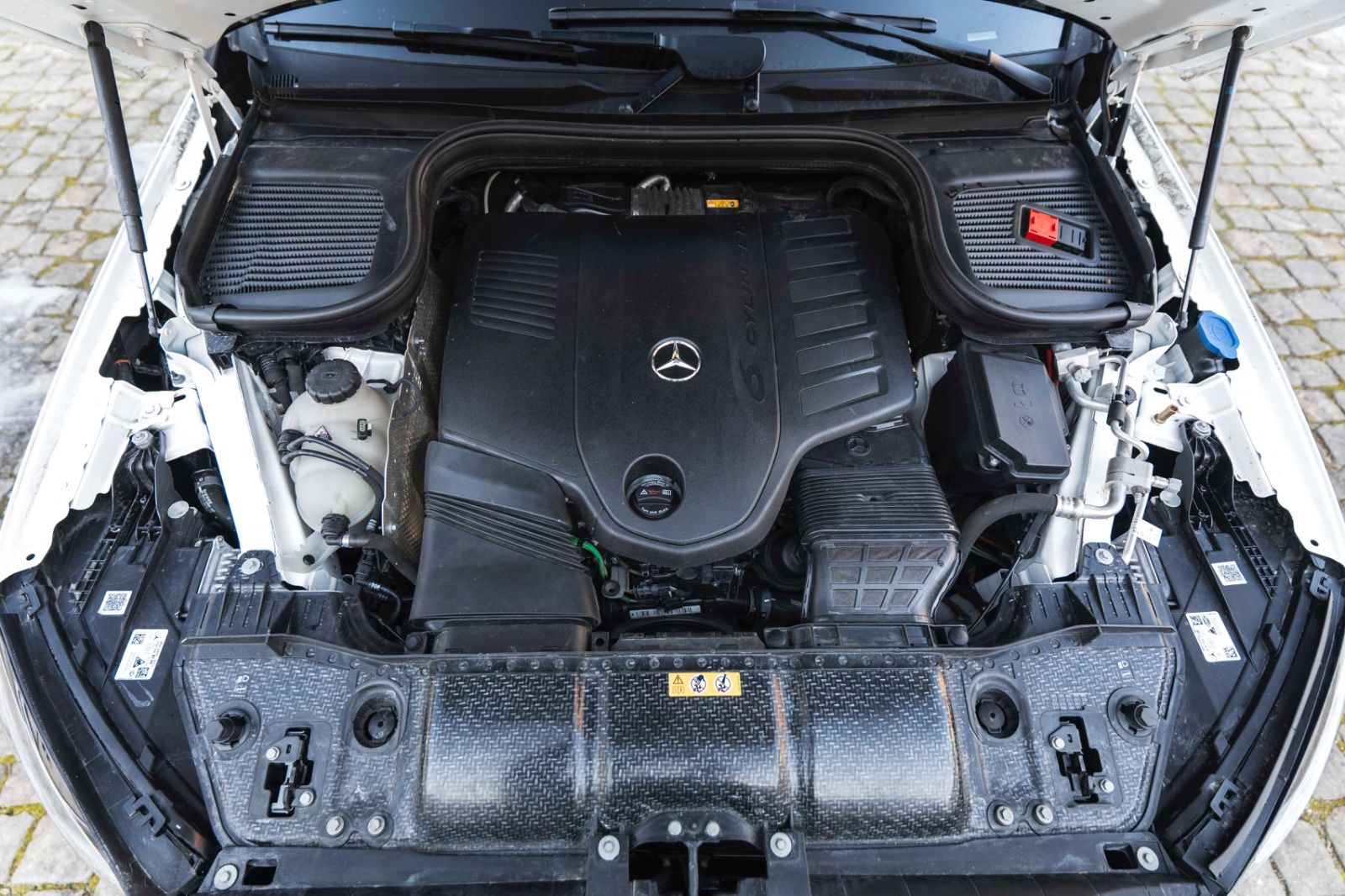 Fahrzeugabbildung Mercedes-Benz GLE 450 4Matic BURMESTER 360° MULTIBEAM PANO