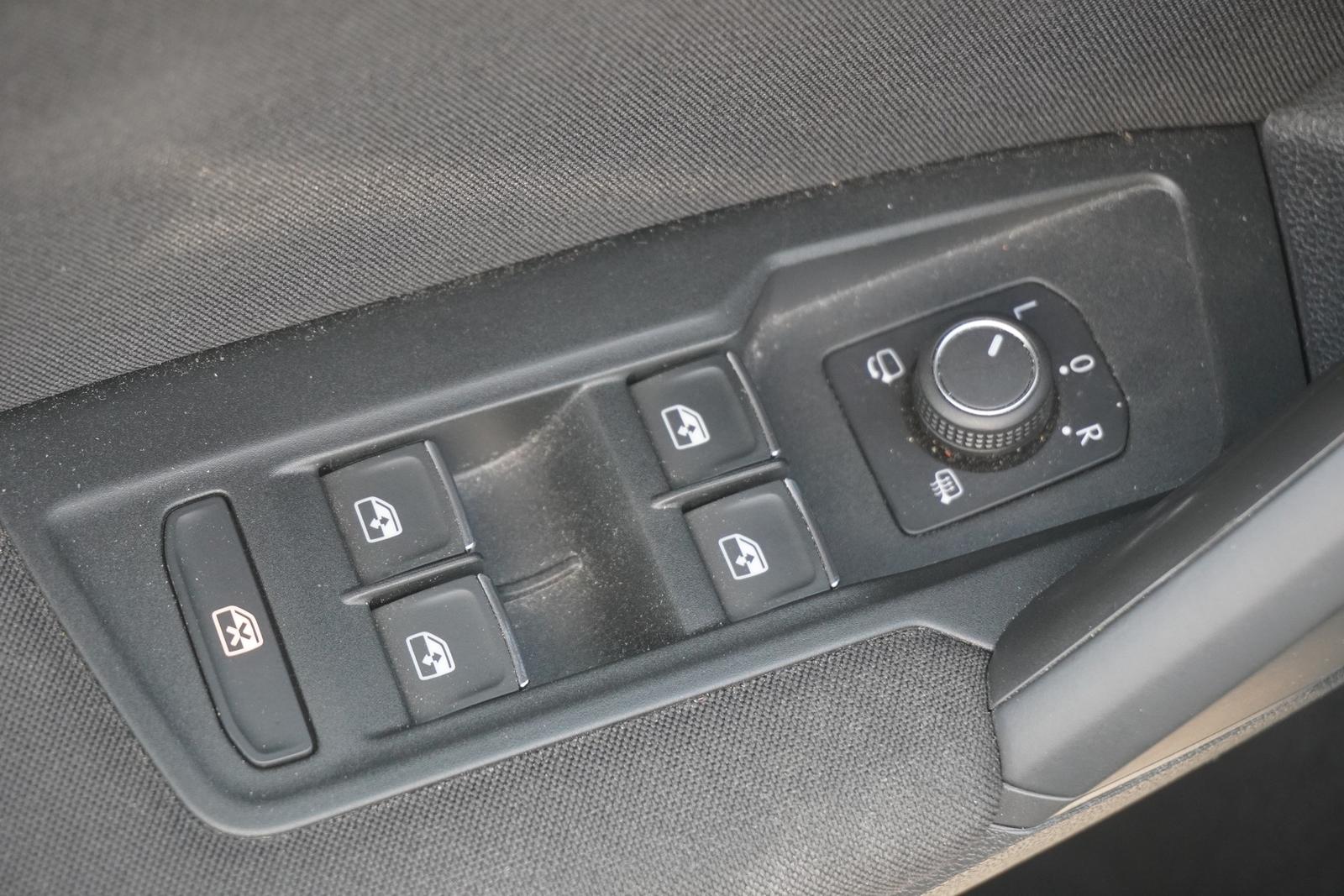 Volkswagen Tiguan 1.5 TSI Life LED Navi ACC Totwinkel AHK, миниатюра 29