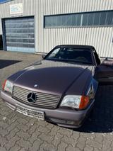 Mercedes-Benz SL 300 - Mercedes-Benz SL 300 aus 1992 mit Benzin-Antrieb