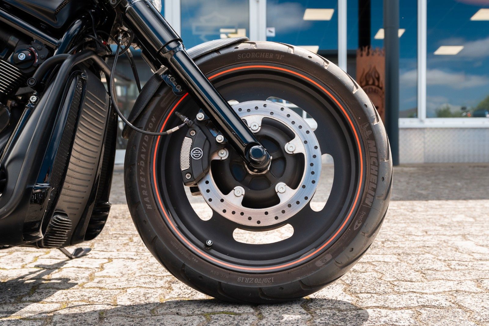 Fahrzeugabbildung Harley-Davidson VRSCDX Night Rod Special - Jekill&Hyde-Heckumbau