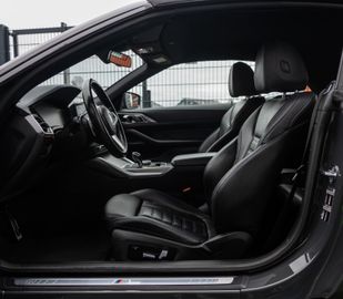 Fahrzeugabbildung BMW 430i Cabrio M Sport|KAMERA|SHADOWLINE|AMBIENTE