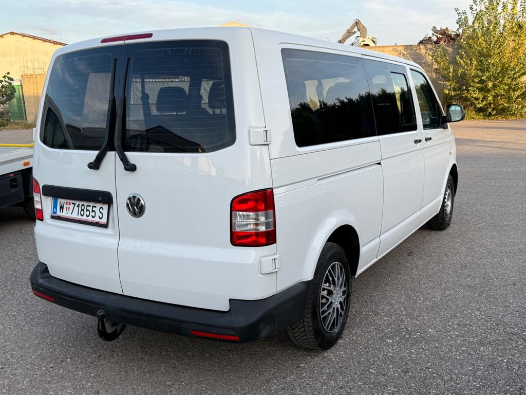 Volkswagen T5 Kombi