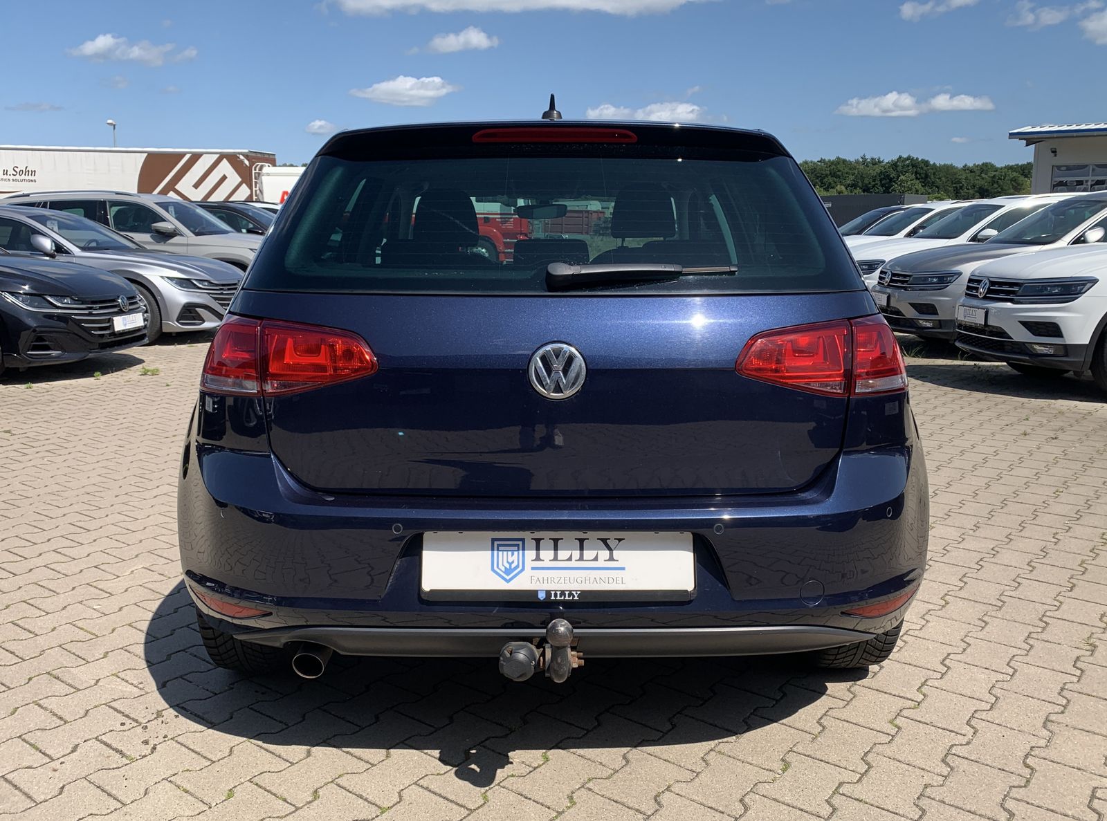 Fahrzeugabbildung Volkswagen Golf 1.2 TSI*Allstar*AHK*Tempomat*Navi*SHZ*PDC*
