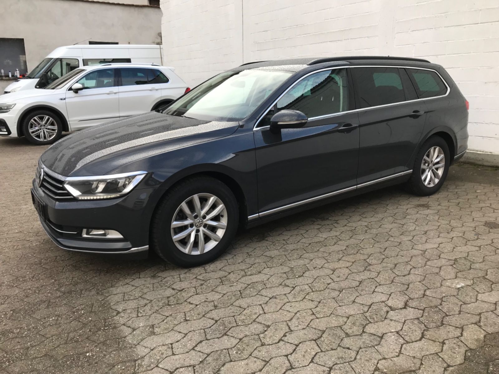 Volkswagen Passat Variant 2.0 TDI DSG Comfortline 4Moti imagem 3