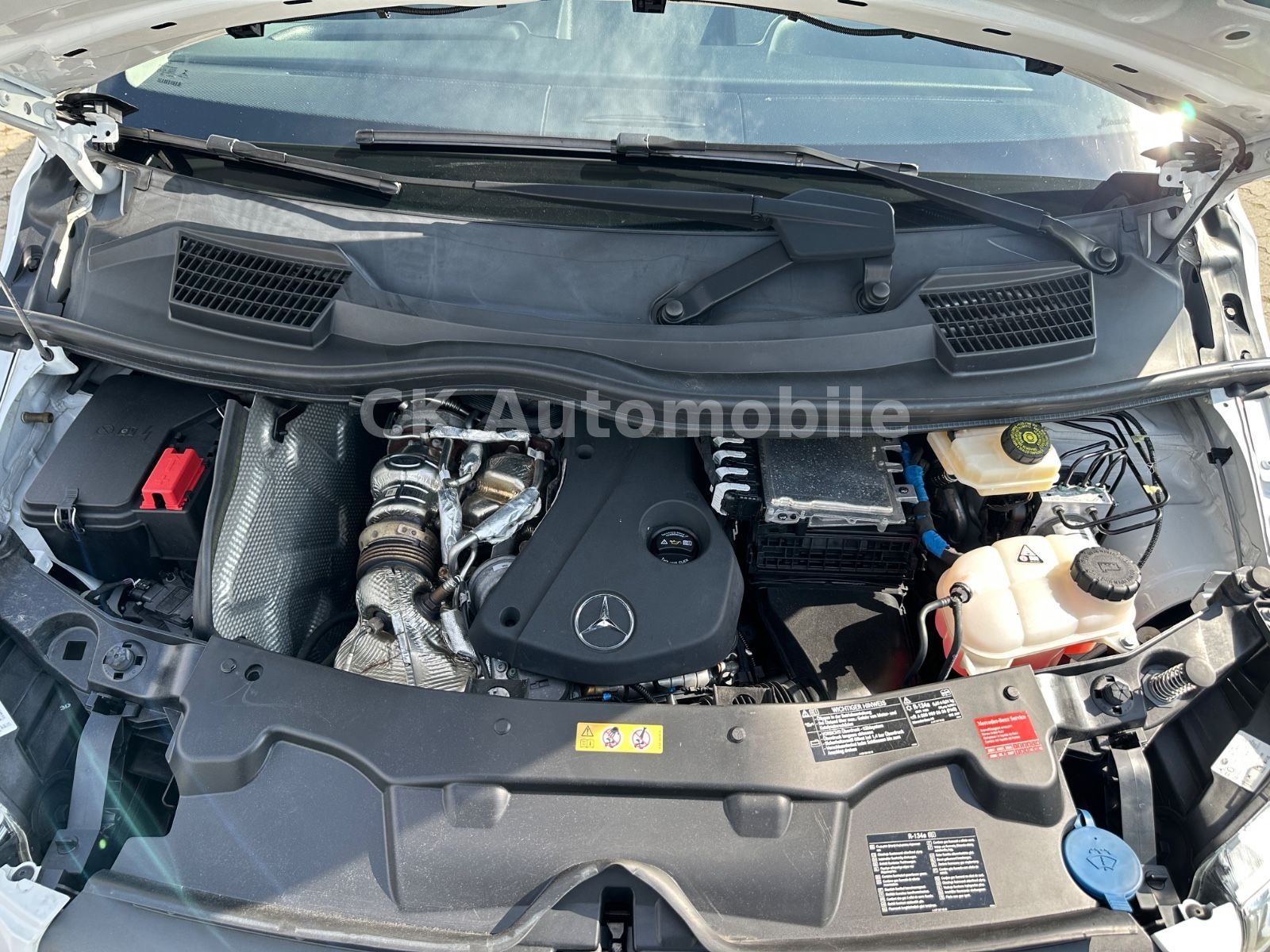 Fahrzeugabbildung Mercedes-Benz Vito Mixto 119 Lang Autom./5 Sitze/Navi/LED/AHK