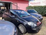 Fiat Grande Punto 1.4 8V Basis-Automatik-Getriebe-TÜV - Fiat Grande Punto mit Benzin-Antrieb: Automatik